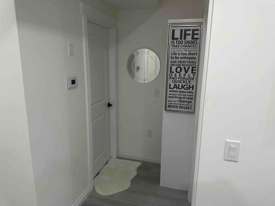 Award Winning Boho Paradise Sunlit Modern Suite Calgary Exterior photo